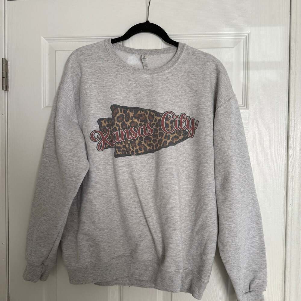 Kansas City Chiefs Graphic Crew Fleece - Grey
